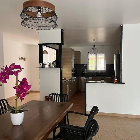 Maison Chaleureuse Bord De La