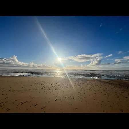 Maison Chaleureuse Bord De La * Le Bernard