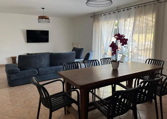 Maison Chaleureuse Bord De La *