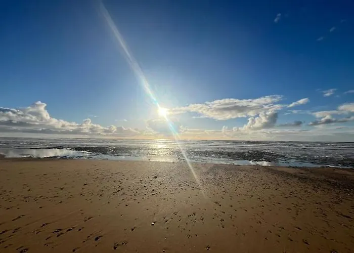 Maison Chaleureuse Bord De La * Le Bernard